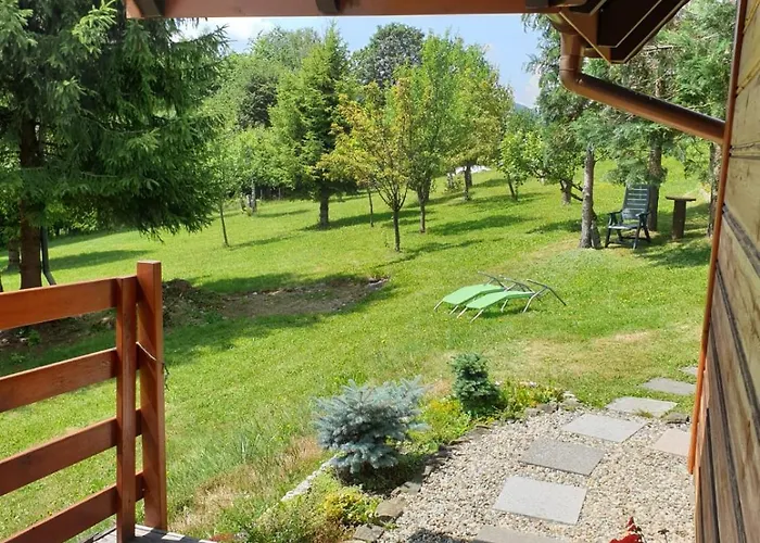 Pod Lasem Бренна